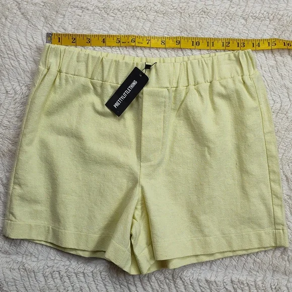 Pretty Little Thing Women's Short Size 0 Yellow New With Tags - Picture 4 of 7